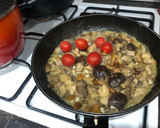 Foto del paso 3 de la receta: Bistec de ternera con guarnición de setas salteadas