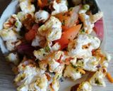 A picture of step 6 of Popcorn bhel.