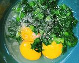 Hình bước làm 2 của món Cải Kale Chiên Trứng