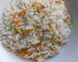 Foto del passaggio 9 della ricetta Risotto ai fiori di zucca