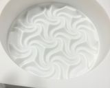 Fehércsokis-zellerpürés mousse torta gyümölcsbetéttel, pisztáciás ropogós piskótával recept fázis 4 fotója