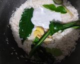 Foto langkah ke 1 dari resep Nasi uduk Ayam Katsu sambel bawang.