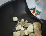 Foto langkah ke 2 dari resep Samcam Cuka Hitam /Pork belly with Black vinegar (564).