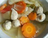 Foto langkah ke 6 dari resep Sup bakso sayur simpel.