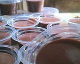 Foto langkah ke 5 dari resep Puding susu nyoklat porsi 100.
