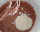 Foto del passaggio 4 della ricetta Naked cake cioccolato, panna e frutti di bosco