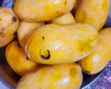 A picture of step 1 of 🥭 🥭Mango icecream.