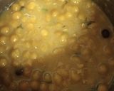 A picture of step 5 of Panipuri.