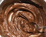 Foto del paso 1 de la receta: Huevo de Pascua, relleno de bombones caseros