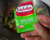 Foto langkah ke 3 dari resep Oseng oseng Cabe Gendot.