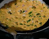 ज्वारीच्या पिठाचे थालिपीठ (मराठवाडा स्पेशल) (jowarichya pithache thalipith recipe in marathi) रेसिपी स्टेप 4 फोटो