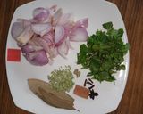 A picture of step 2 of Veg Pulao.