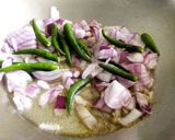 A picture of step 2 of Manathakkali keerai (solanum nigrum) saaru.