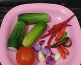 Foto langkah ke 1 dari resep Sambal Timun Rebus.