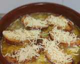 Foto del paso 5 de la receta: Sopa de cebolla 🥄🧅