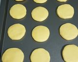 A picture of step 5 of Lemony Melting Moment.