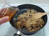 拉拉熊油飯飯糰與糯米飯糰