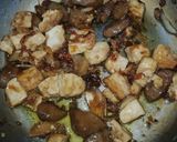 Foto langkah ke 3 dari resep Tumis Bakso Tahu.