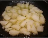 A picture of step 1 of Potatoes with Madrid-Style Brava Sauce.