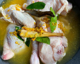 Foto langkah ke 3 dari resep Ayam ungkep bumbu kuning.
