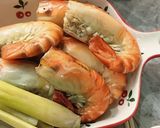 A picture of step 3 of Boiled Giant River Prawns in Coconut Water.