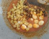 Foto langkah ke 8 dari resep Sambal goreng hati, kentang, telur puyuh.