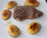 Foto del paso 8 de la receta: Chuletón de ternera con patatas al grill doble