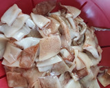 Foto del paso 1 de la receta: Patatas con pota