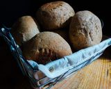Foto del paso 4 de la receta: Pan Integral saborizado con cebolla acaramelizada y orégano