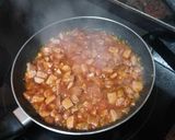 Foto del paso 2 de la receta: Pasta con salsa de salchicha y huevo duro picado