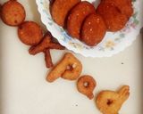 A picture of step 4 of Meethi tikiya.