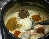 A picture of step 14 of Malai kofta with white gravy curry.