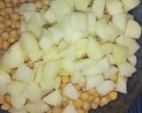 A picture of step 1 of Dahi Phulki+Papri Chana Chat 😋😋😋.
