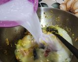 Foto langkah ke 4 dari resep Opor Ayam Telur Kuah Kuning.