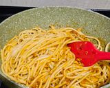 Foto langkah ke 3 dari resep Spaghetti Bolognese With Stuffed Peppers.
