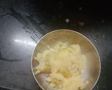 A picture of step 1 of Mooli paratha.