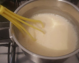 Foto del paso 3 de la receta: Flanes individuales con plátano y galletas - Postre fresco muy fácil de hacer