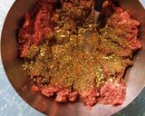 Foto del paso 1 de la receta: Hamburguesa carne vacuna casera solo con condimentos
