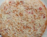 A picture of step 5 of Cheesy Uttapam.
