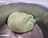 A picture of step 4 of Mugwort Rice Cakes.