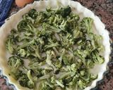 Foto del paso 3 de la receta: Quiche de brócoli, salmón y cebolla caramelizada