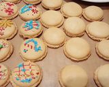 Foto del paso 3 de la receta Macarons rellenos de fresa fresca y buttercream