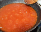 Foto del paso 3 de la receta: Chuleta de Sajonia "a la gallega" y brócoli con tomate y bacon