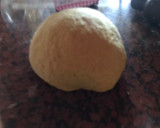 Foto del paso 1 de la receta: Tarta de pollo con masa de harina común, integral y cúrcuma