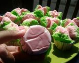 Foto langkah ke 8 dari resep Bolu Kukus Mekar Semangka (antigagal, praktis, dan ngakak).