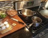 A picture of step 4 of Stir-fry Noodle Soup.