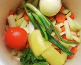 Tavaszi zöldségleves sajtgombóccal.. 🥕 recept fázis 3 fotója