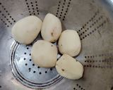 A picture of step 7 of Sindhi Thali.