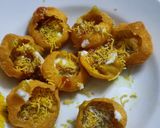 A picture of step 6 of Dahi puri.