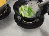 ભીંડા મસાલા સબ્જી (Spicy Okra recipe in Gujarati)